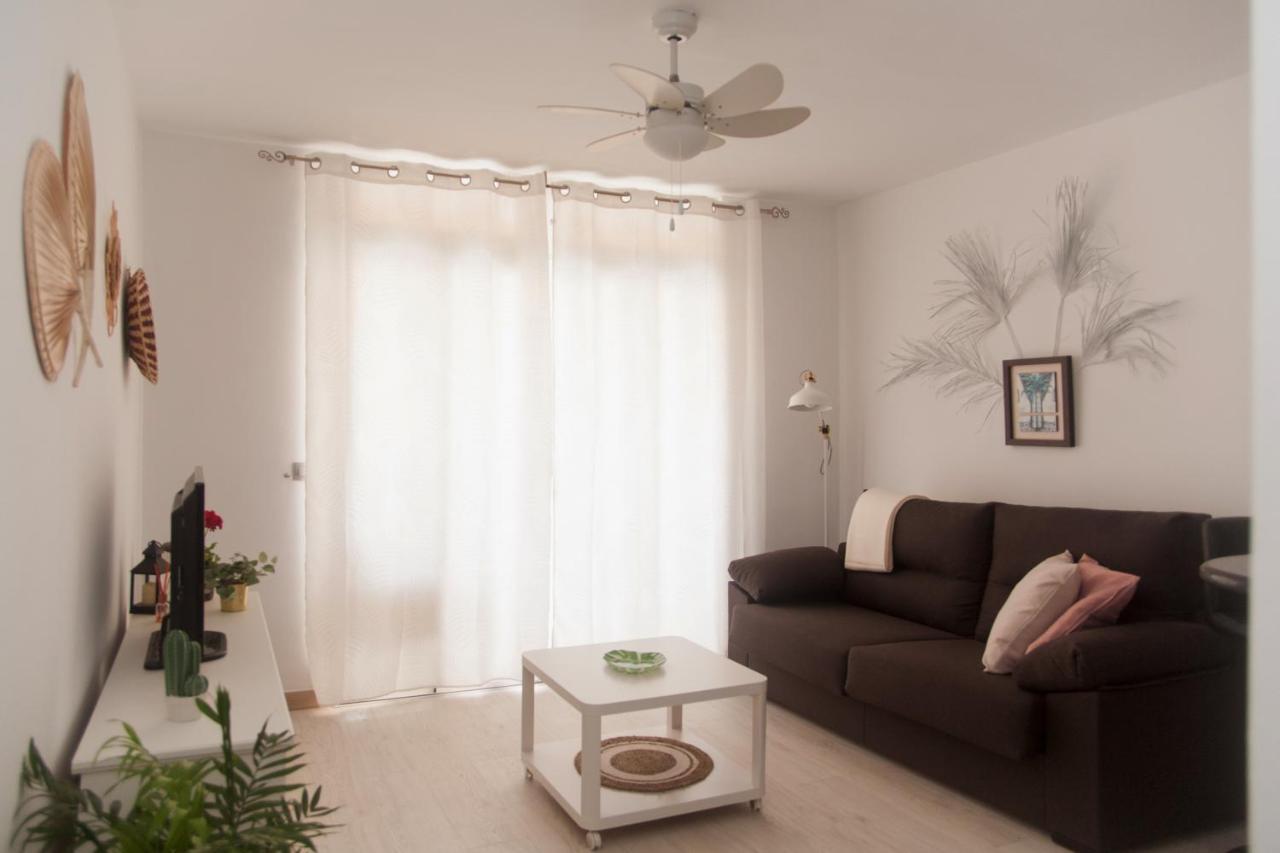 Apartamentos Thaisay Luz Del Mar II ปูแอร์โตเดลคาร์เมน ภายนอก รูปภาพ