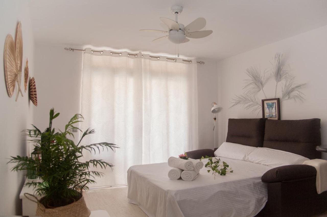 Apartamentos Thaisay Luz Del Mar II ปูแอร์โตเดลคาร์เมน ภายนอก รูปภาพ