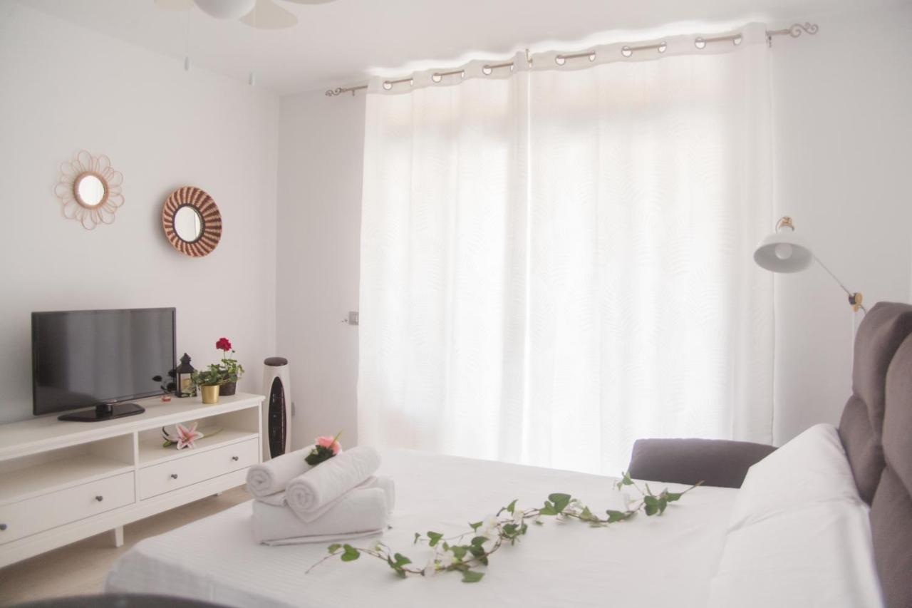 Apartamentos Thaisay Luz Del Mar II ปูแอร์โตเดลคาร์เมน ภายนอก รูปภาพ